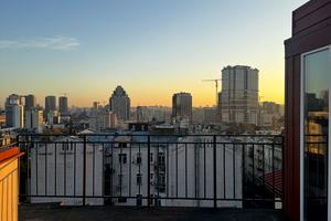 коммерческая по адресу Антоновича ул. (Горького), 3-А