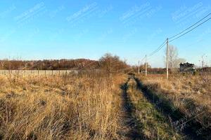участок по адресу Центральна, 1