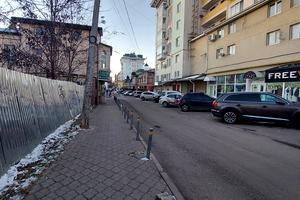 комерційна за адресою Шкільна вул., 27