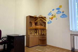 комерційна за адресою Степана Руданського вул., 4-6