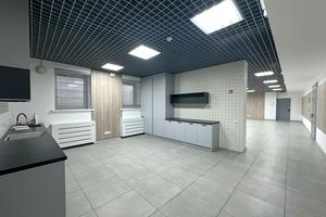 комерційна за адресою Малиновського вул., 26