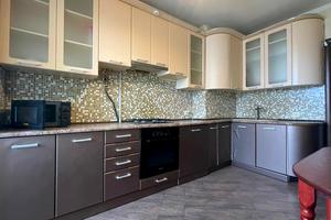 квартира по адресу Героев обороны Одессы ул. (Героїв Сталінграду), 28