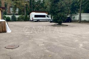 коммерческая по адресу Коломыйский пер., 20