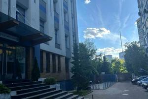 коммерческая по адресу Голосеевская ул., 17