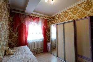 будинок за адресою с. Нові Петрівці, Польова вул.