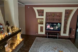 будинок за адресою Богатирська вул., 30а