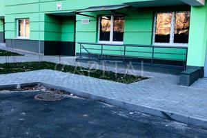 комерційна за адресою Любомира Гузара просп. (Космонавта Комарова), 1