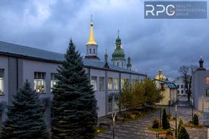 комерційна за адресою Київ, Лаврська вул. (Січневого Повстання), 16