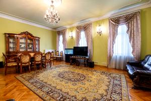 квартира по адресу Героев Майдана ул. (Гвардейская), 8