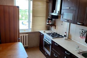 квартира за адресою Янтарна вул., 44