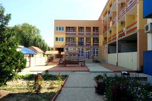 комерційна за адресою Золотий берег, 55