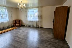 дом по адресу Українська
