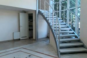 коммерческая по адресу Краснова ул., 4