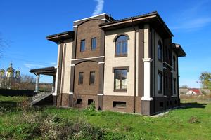будинок за адресою Озерна