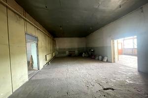 комерційна за адресою Євгена Гребінки вул., 45