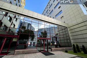 комерційна за адресою Володимирська вул., 101