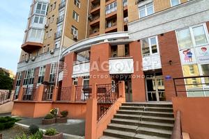 комерційна за адресою Почайнинська вул., 70