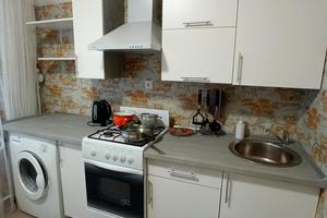 квартира за адресою Автозаводська вул., 27