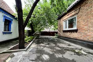 будинок за адресою Краківська вул., 1