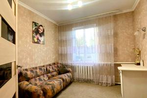 будинок за адресою Центральна, 8