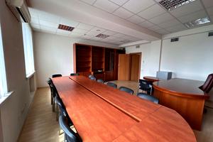 коммерческая по адресу Николая Михновского бульв. (Дружбы Народов), 38