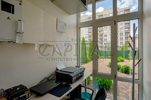 комерційна за адресою Метрологічна вул., 56