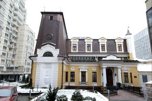комерційна за адресою Володимирська вул., 49