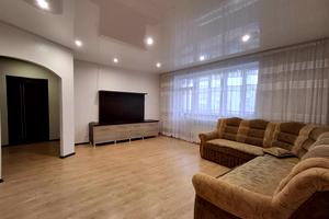квартира за адресою Зарічанська вул., 11