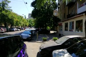 комерційна за адресою Святослава Караванського вул. (Жуковського), 8