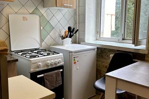 квартира за адресою 12 квітня, 24