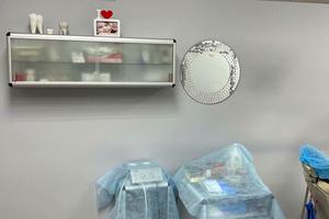 комерційна за адресою В'ячеслава Чорновола вул., 2