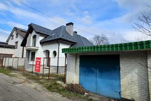 будинок за адресою вул. Садова 202, 8