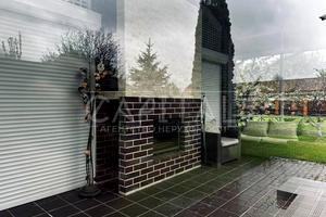 будинок за адресою Прикордонна вул., 44