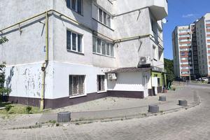 комерційна за адресою Кармелюка вул., 18