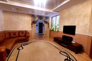 квартира за адресою Середньофонтанська вул., 19б