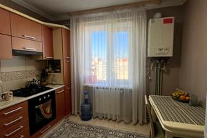 квартира за адресою Гната Хоткевича вул., 75А