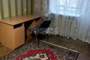 квартира за адресою Космонавтів вул., 3а