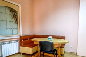комерційна за адресою Дніпро, Королеви Єлизавети ІІ вул. (Глинки), 1