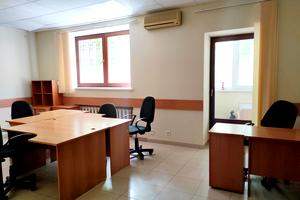 комерційна за адресою Леонтовича вул. (Бєлінського), 4