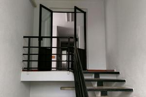 комерційна за адресою Парусна вул. (Героїв Сталінграду), 1