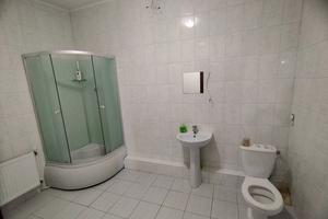 комерційна за адресою Патруса-Карпатського вул., 21