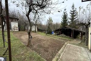 дом по адресу Радісна