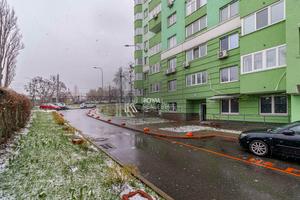 комерційна за адресою Відрадний просп. (Чубаря), 2
