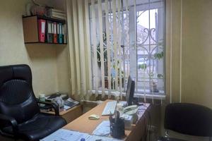 комерційна за адресою Дегтярівська вул., 28