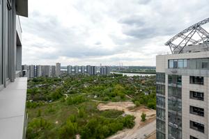 комерційна за адресою Трускавецька вул., 4-Б