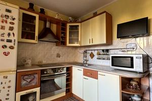 квартира за адресою Голосіївський просп. (40-річчя Жовтня), 11