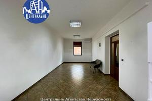 комерційна за адресою Шевченка, 25
