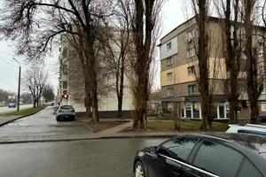 коммерческая по адресу Богдана Хмельницкого просп. (Героев Сталинграда), 9