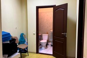 комерційна за адресою Незалежності вул. (Титова), 18-А