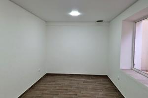 комерційна за адресою Сегедська вул., 4